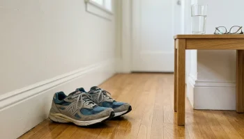 Geen gewichten of weerstandsbanden: de oefening die fysiotherapeuten aanraden voor 60-plussers