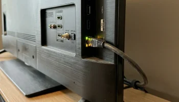 Internetkabel of wifi: de verrassende reden waarom je Smart TV traag aanvoelt